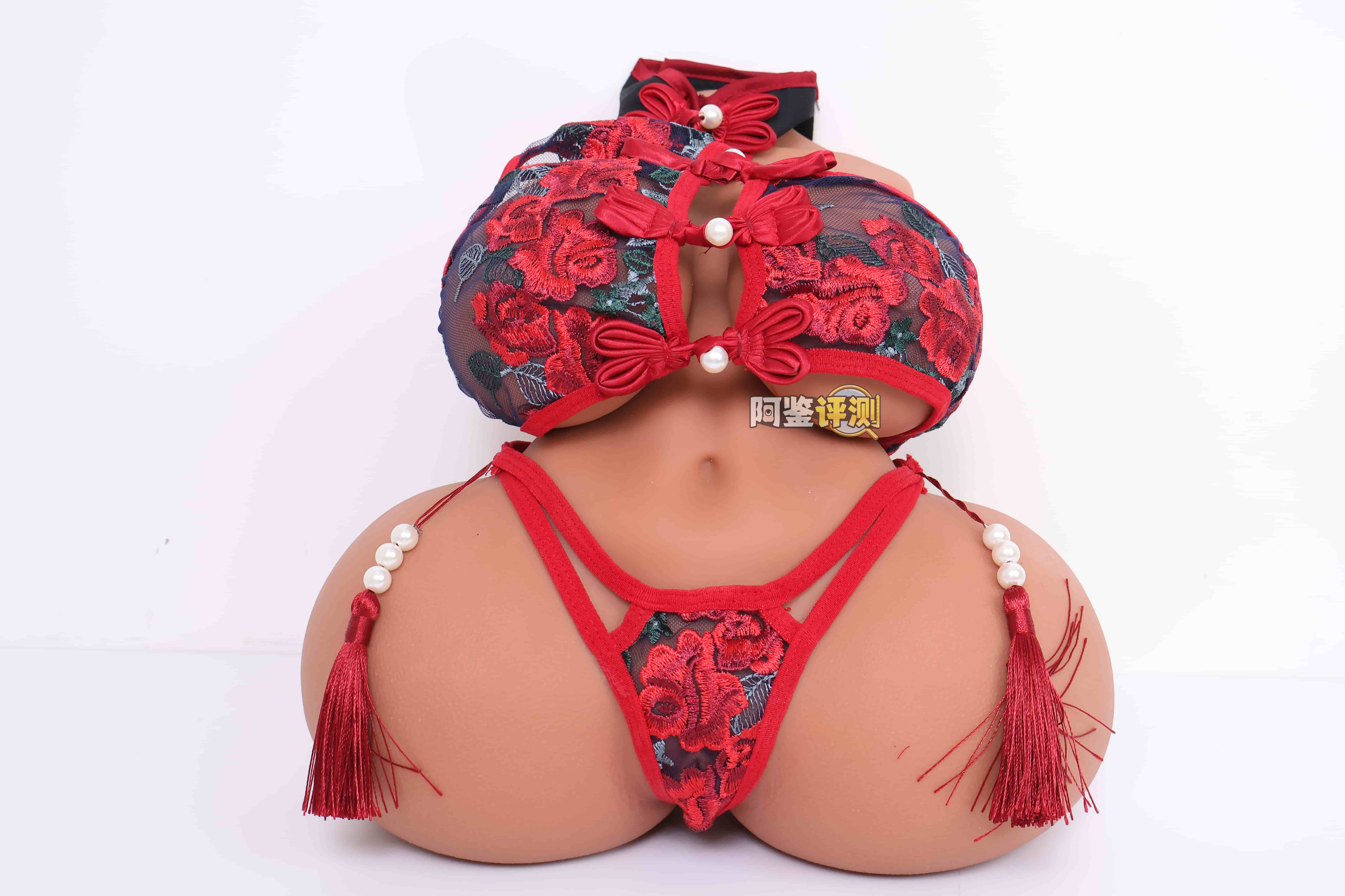 COC——“赤鸢”评测！ 创新工艺的全身软黑皮小身体倒模，设计概念不错但工艺上还有很多问题