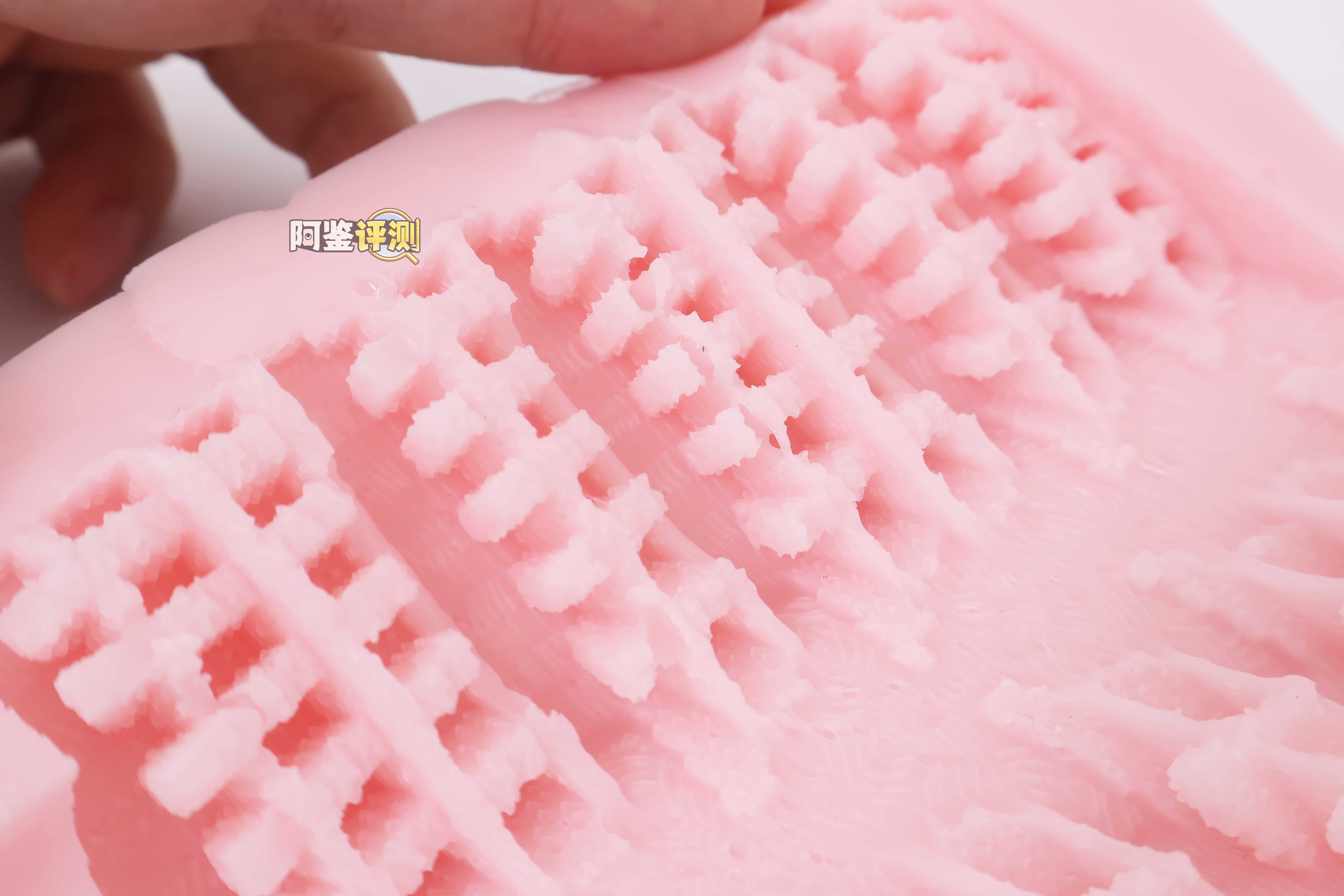 COOLP——”雌国巡礼”评测!栅栏形状的双面剐蹭纹理,暴力又Q弹的特殊剐蹭感