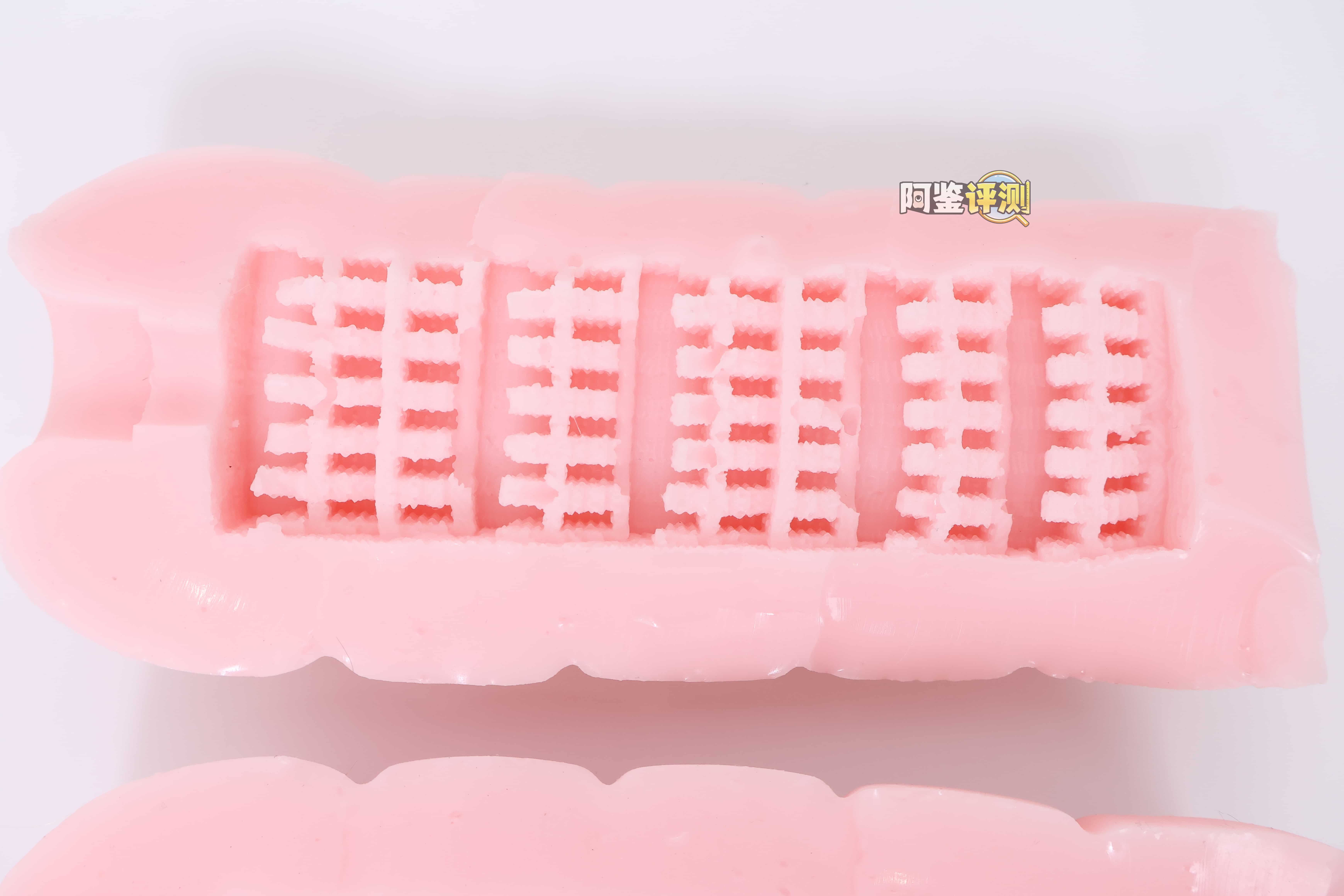 COOLP——”雌国巡礼”评测!栅栏形状的双面剐蹭纹理,暴力又Q弹的特殊剐蹭感