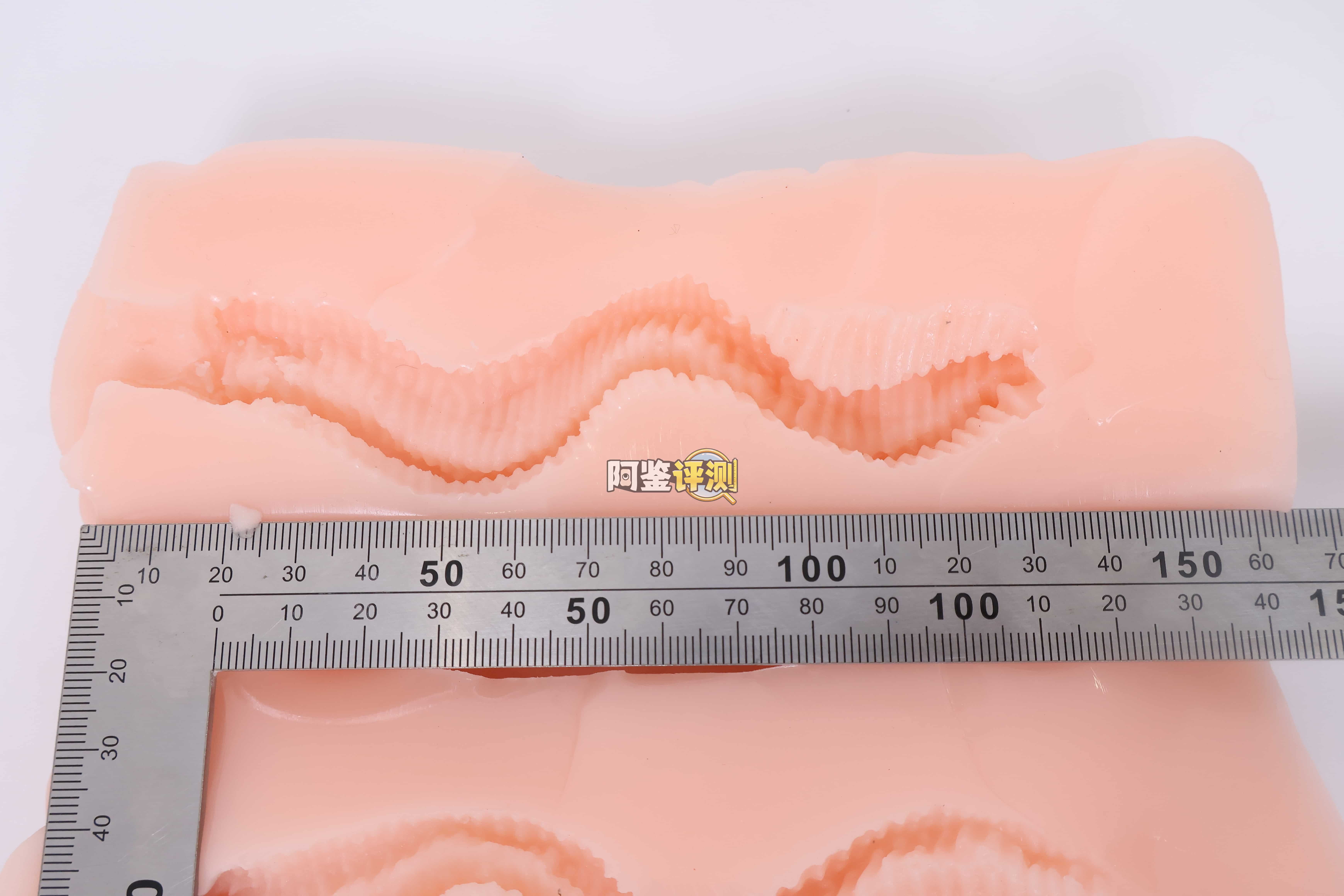 汤马托易士——”制服美少女”评测!充满棱角和剐蹭的脂软慢玩,也是别有一番风味!