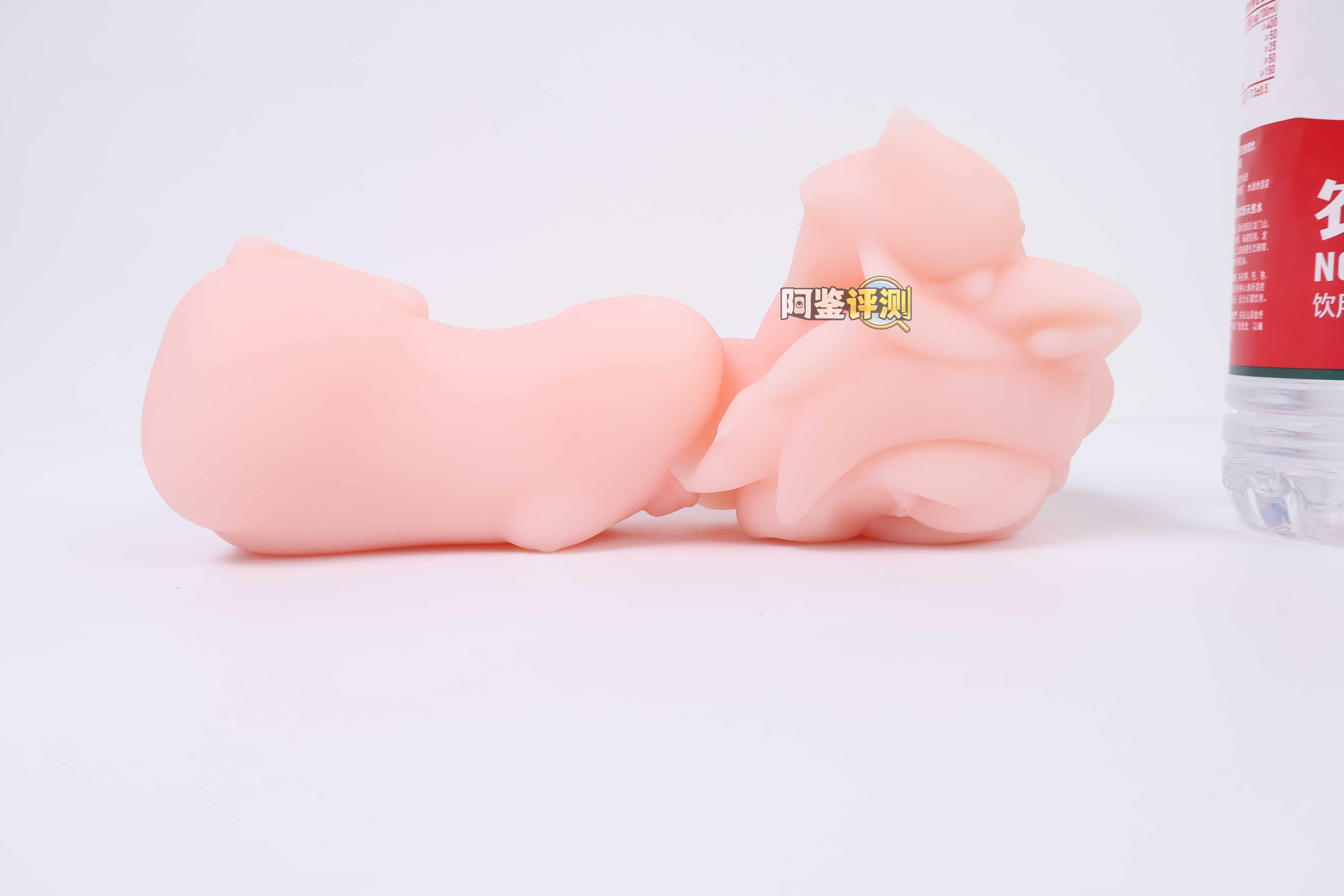 汤玛托易士——”猫乃井莉莉”评测！自家Vtuber联名的“人格排泄”主题杯，主题新奇但是设计敷衍