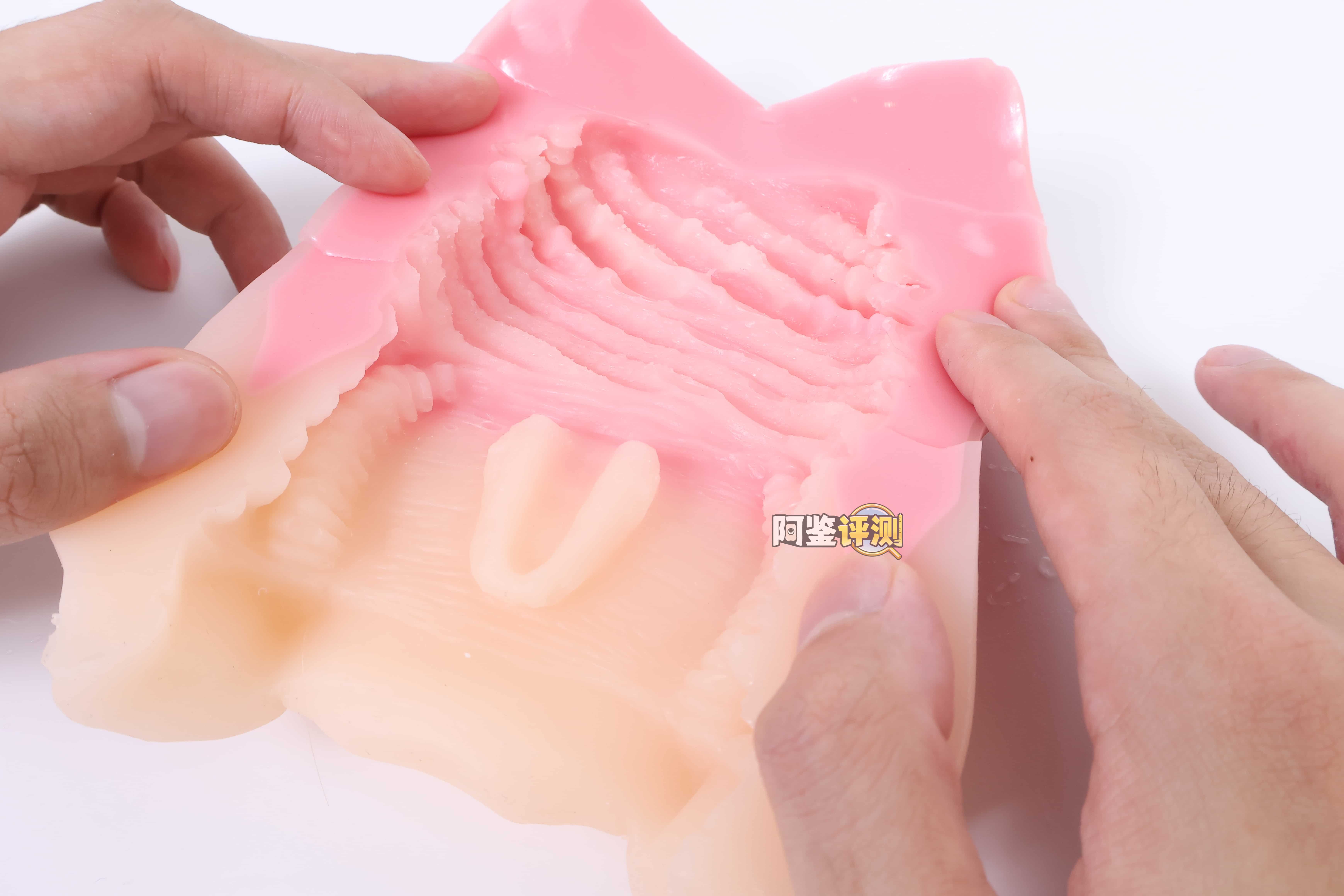 A-one——”回转双唇”评测！孩子们，这根本就不是口交杯....