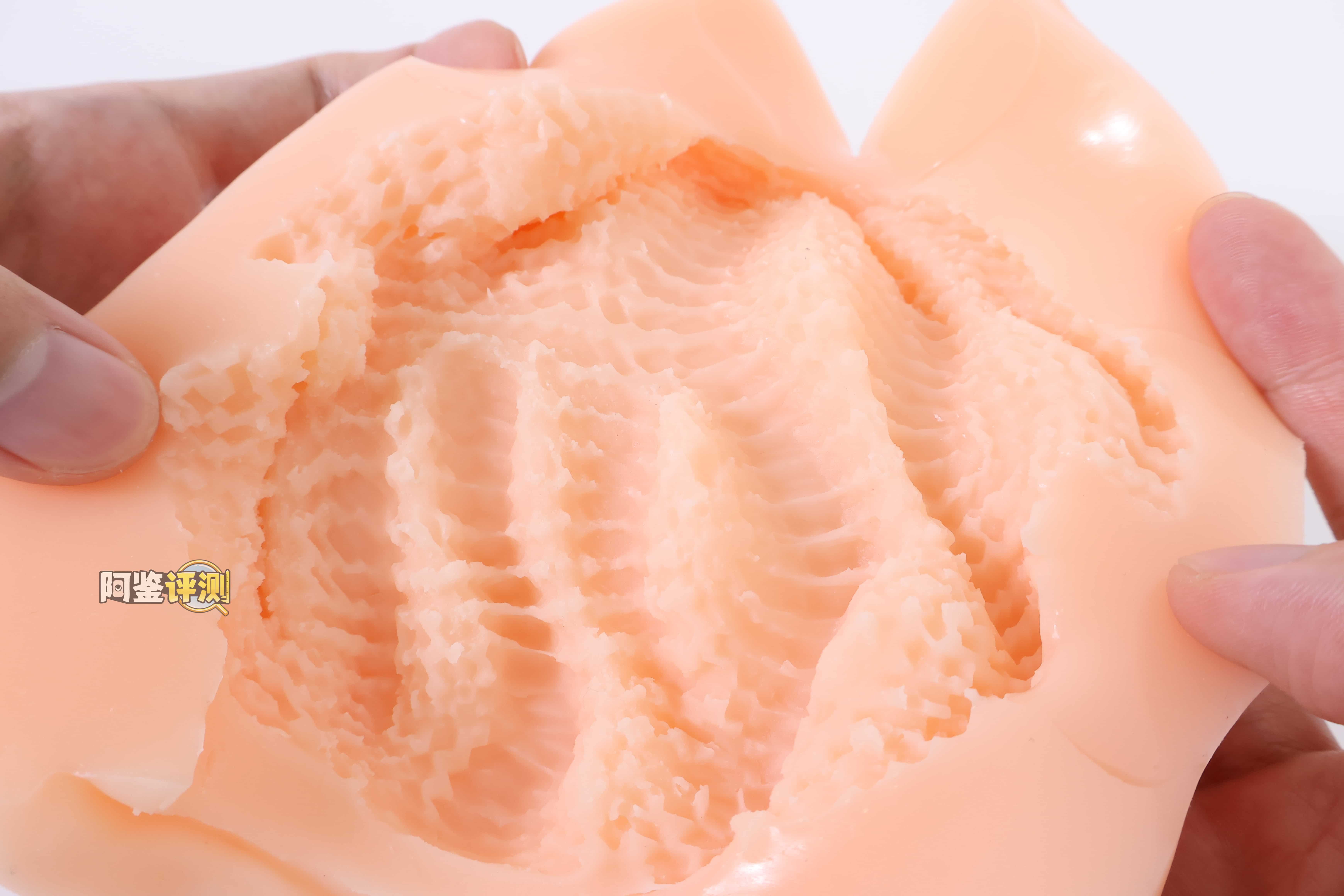 汤马托易士——”湿身淫穴”评测！大结构做进小杯子里，用起来感觉牛子偏来偏去的...