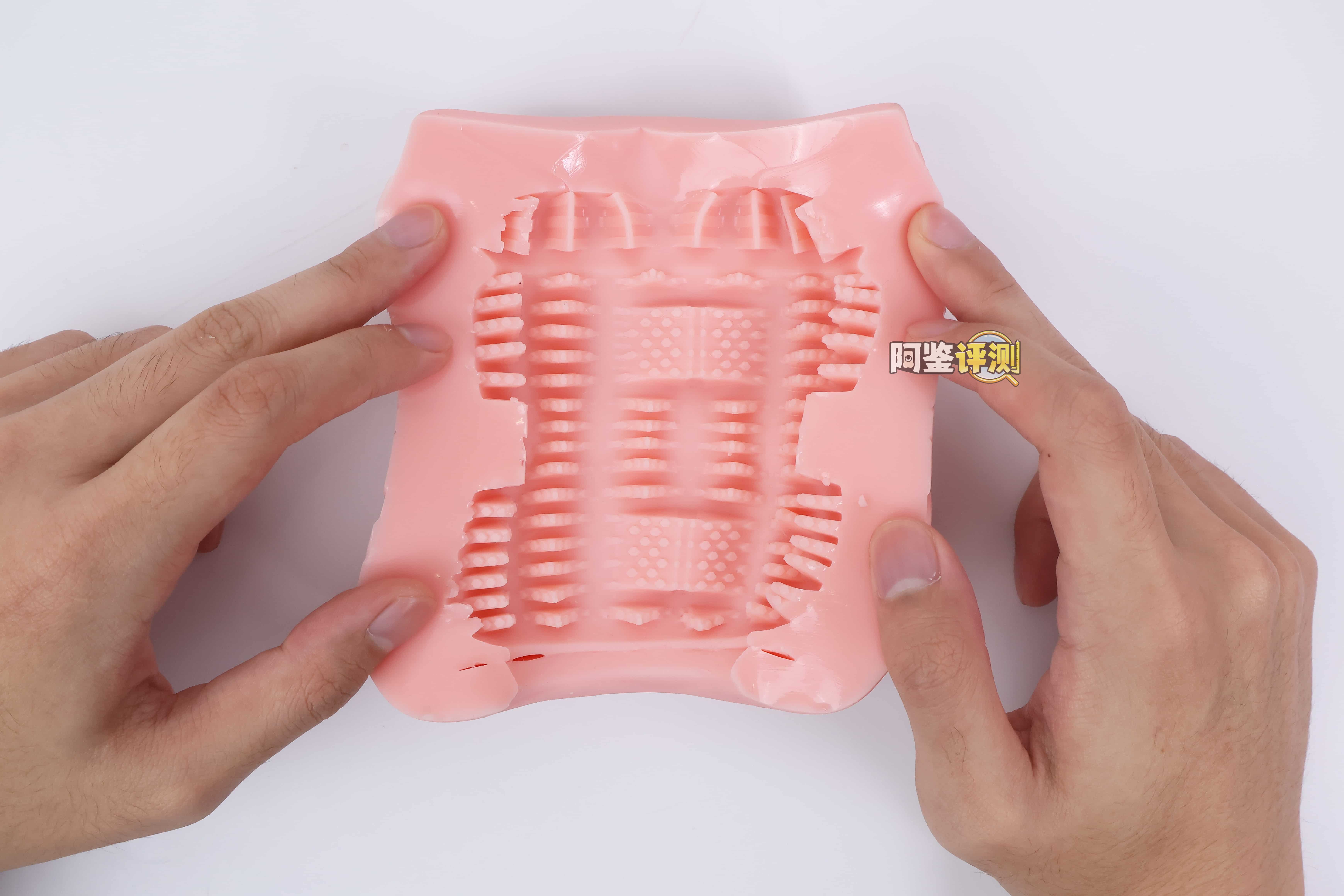 对子哈特——”宝石术士”评测!与排气法完全无缘的大空腔小杯,纹理的密度太低体验非常空洞