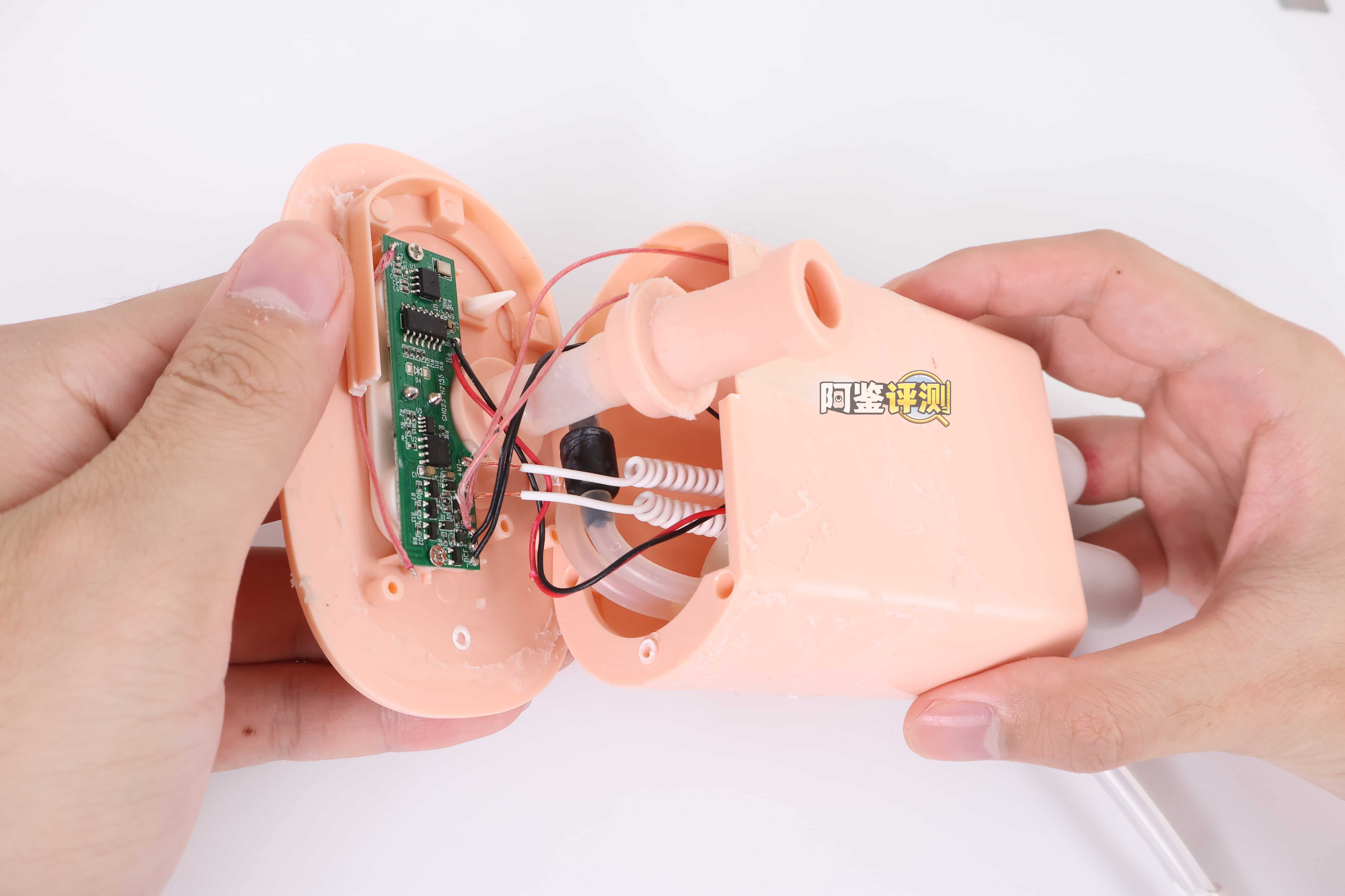 COC——”黑客甜心”评测！贯通同时还有”局部吮吸“？国产电动杯特有的奇怪优化方向