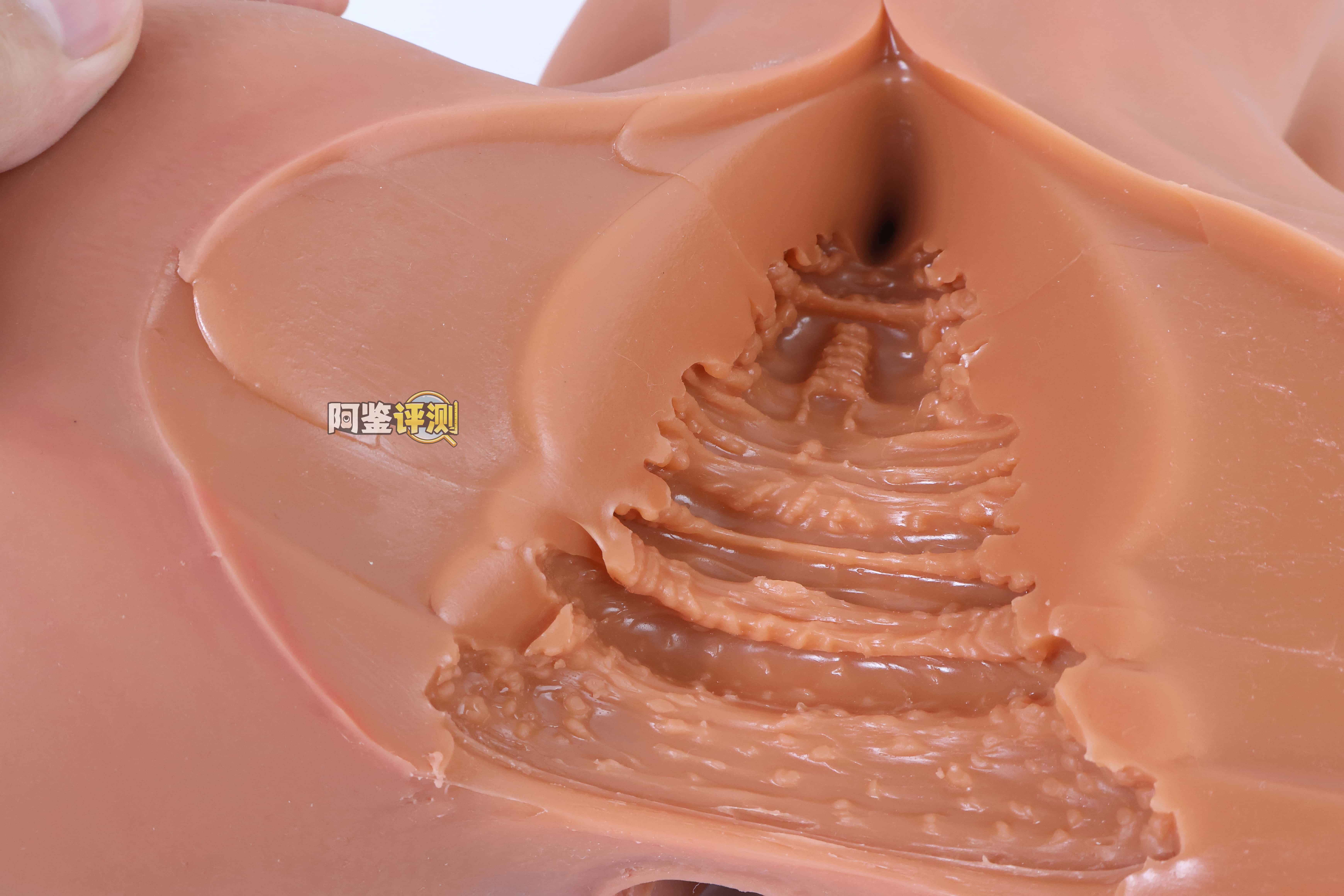 COC——“赤鸢”评测！ 创新工艺的全身软黑皮小身体倒模，设计概念不错但工艺上还有很多问题