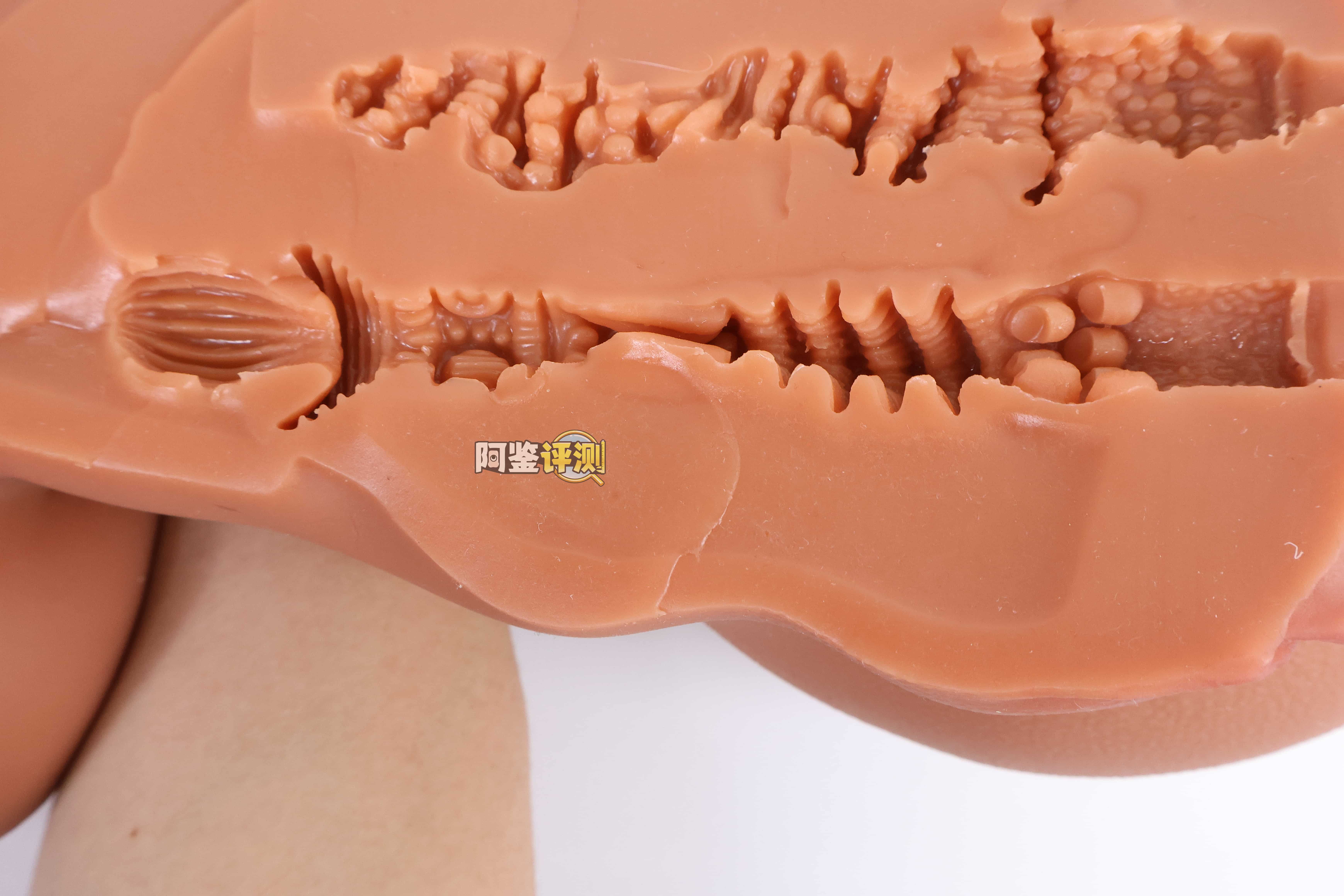 COC——“赤鸢”评测！ 创新工艺的全身软黑皮小身体倒模，设计概念不错但工艺上还有很多问题